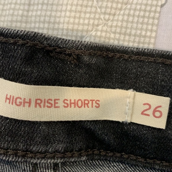 Levi's Black Denim Women's Shorts - Picture 2 of 4